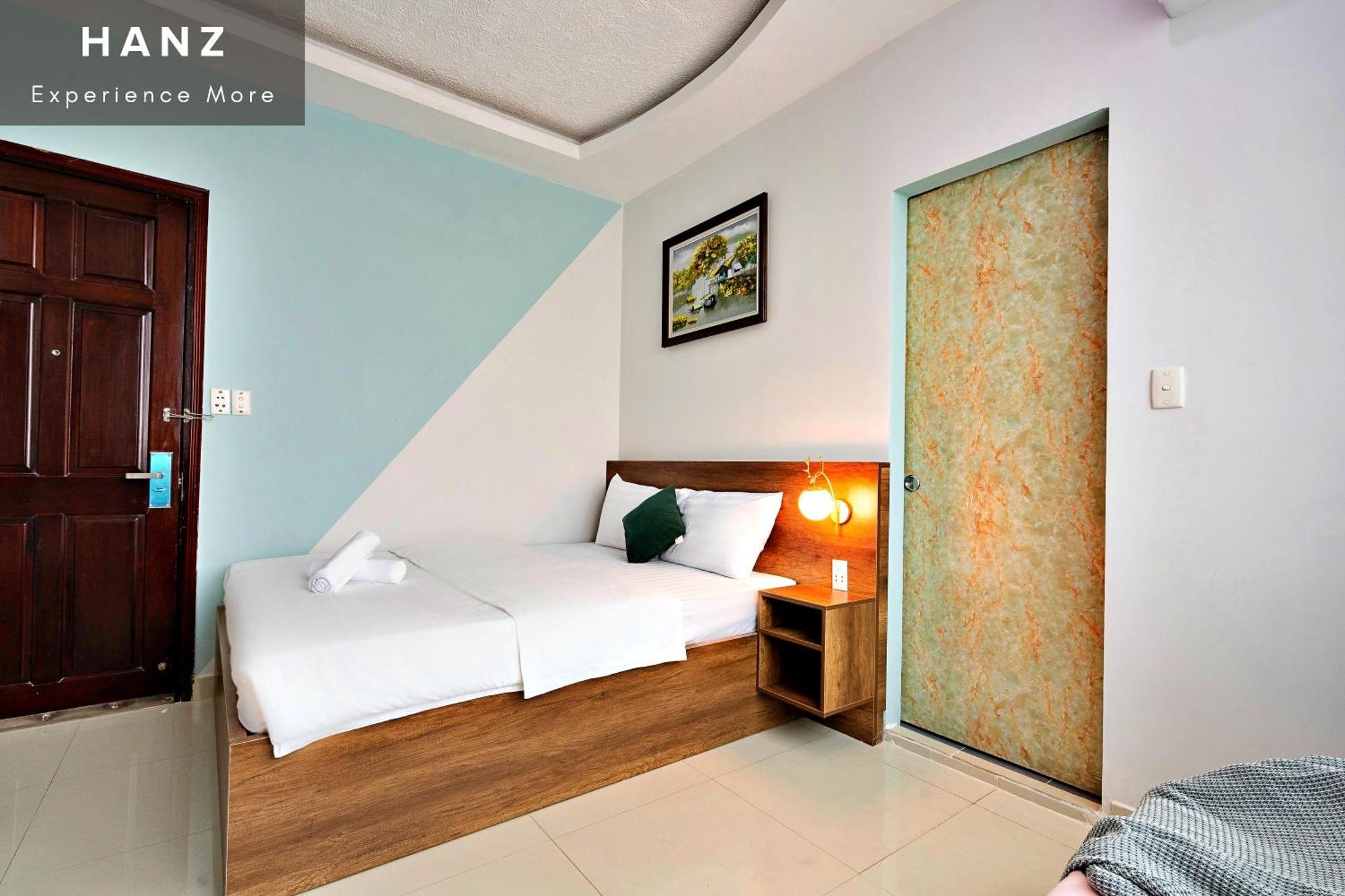 Hong Vy Khách sạn 3*